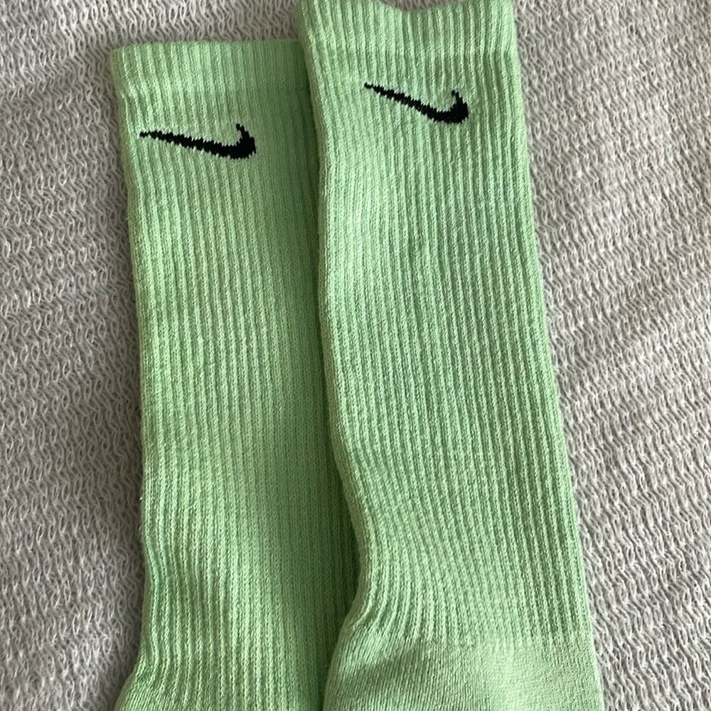 🆕Nike ☘️ Green Tie Dye Crew Socks| Nike Colour Socks